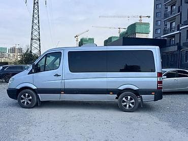 Mercedes‑Benz Sprinter (короткая база, пассажирский микроавтобус)