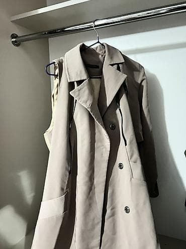 бир: Бежевый женский тренч с отстёгивающимися рукавами (превращается в — 2