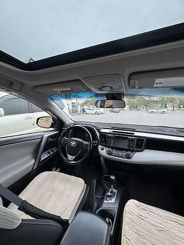 subaru 4: Toyota RAV4: 2018 г., 2.5 л, Автомат, Бензин, Кроссовер — 6