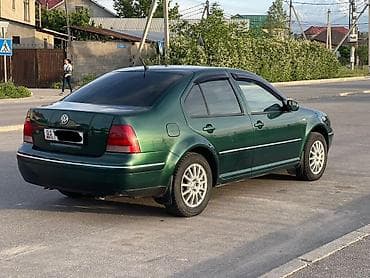 Продажа авто: Volkswagen Bora: 2003 г., 2 л, Автомат, Бензин, Седан — 4