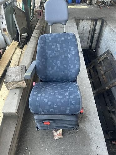 сидения на фуру: Автобусное сиденье, Ткань, текстиль, Mercedes-Benz — 2