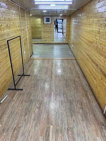 сдаю место на ортосайском рынке: Сдаю помещение! 26 кВ.м Суеркулова 25/2 На первой линии Напротив р — 2