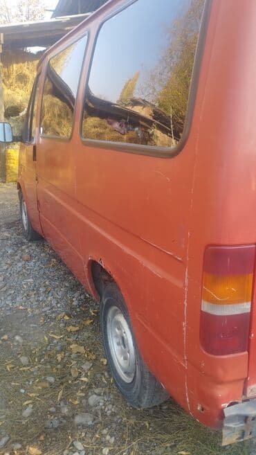 Ford Transit: 1989 г., 2 л, Бензин, Фургон
