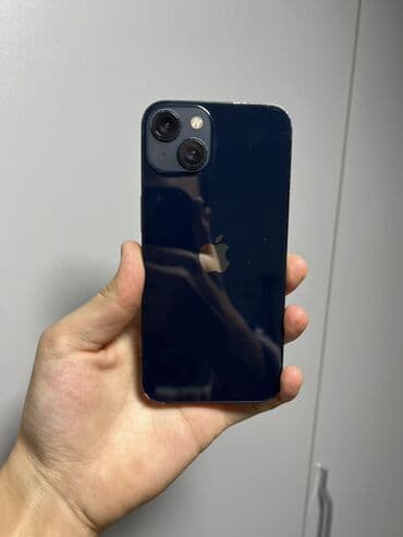 телефон бушный: IPhone 13, Б/у, 128 ГБ, Midnight, Чехол, 76 % — 2