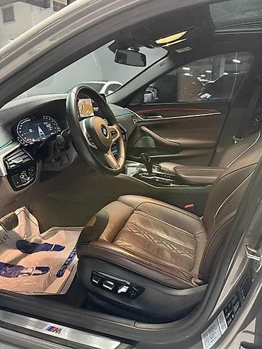 бмв 335: BMW 530: 2020 г., Бензин, Седан — 7