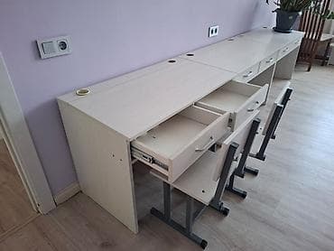 ученический стол с полками: Оборудование для детского сада - кроватки, парты, столы. Б/у в — 5