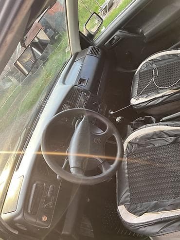 Транспорт: Volkswagen Golf: 1992 г., 1.8 л, Механика, Бензин, Хэтчбэк — 8