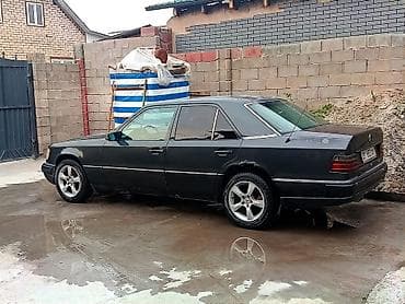 subaru 2018: Mercedes-Benz W124: 1990 г., 3 л, Седан — 1