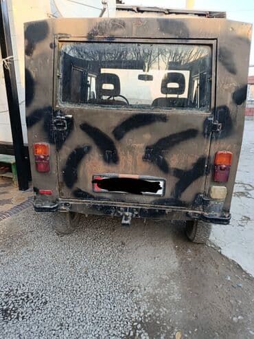 исфана уна: ЛуАЗ : 1990 г., Механика, Бензин — 4