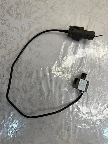 Мазда датчик детонаци