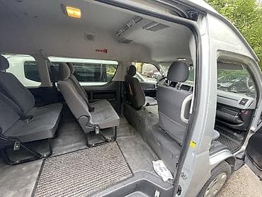 бусик форд: Toyota Hiace: 2011 г., 2.7 л, Механика, Бензин, Бус — 4