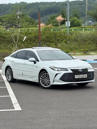 prius plus: Toyota Avalon: 2020 г., 2.5 л, Автомат, Гибрид, Седан — 4