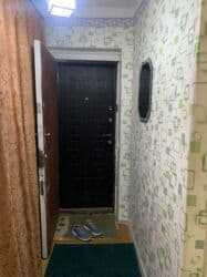 залог дом: 3 бөлмө, 58 кв. м, Хрущевка, 3 кабат, Эски ремонт — 1