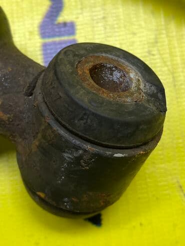 запчасти на мерседес w211 в бишкеке: Задний амортизатор Mercedes-Benz Оригинал, Япония — 2