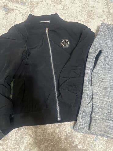 спортивное оборудование: За все 1000с брендовые вещи 2шт бомбер и 1шт спортивка от Аддидас На — 3