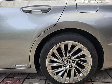 lexus 350 es 2021: Lexus ES: 2020 г., 2.5 л, Вариатор, Гибрид, Седан — 5