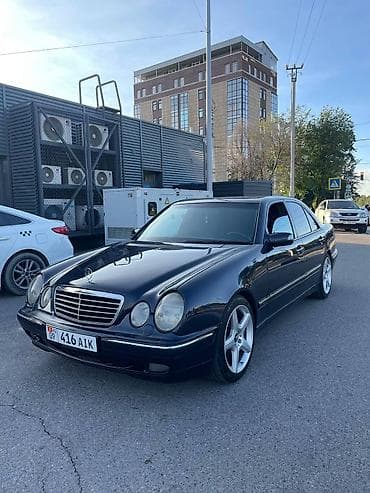 Транспорт: Mercedes-Benz E-Class: 2001 г., 4.3 л, Автомат, Бензин, Седан — 3