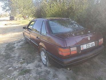 купить термобудка: Volkswagen Passat: 1990 г., Механика, Бензин, Седан — 3