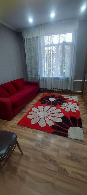 Батирлер: 3 бөлмө, Менчик ээси, Чогуу жашоосу жок, Толугу менен эмереги бар — 4
