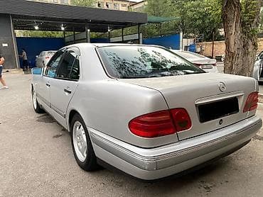 Продажа авто: Mercedes-Benz E-Class: 1998 г., 2.4 л, Автомат, Газ, Седан — 5