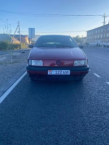 step 2: Volkswagen Passat: 1992 г., 1.8 л, Механика, Бензин, Седан — 1