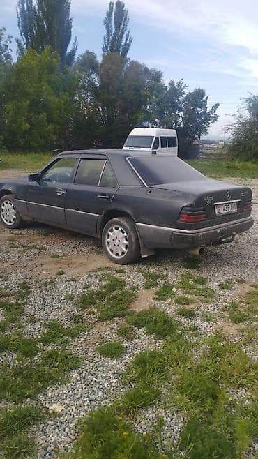audi 140: Mercedes-Benz W124: 1991 г., 2.3 л, Механика, Бензин, Седан — 1