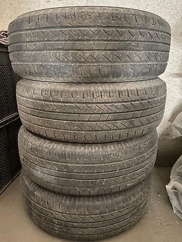 Комплект из 4 летних шин б/у 225/65 R17 102H. Характеристики: -