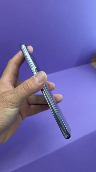 купить бу ноутбук в бишкеке: Samsung Galaxy S21, Б/у, 256 ГБ — 9