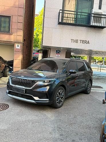 chrysler pacifica: Kia Carnival: 2018 г., Автомат, Бензин, Минивэн — 2