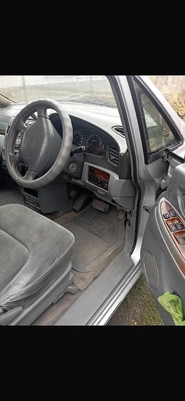 хундай салари: Nissan Presage: 1998 г., 2.4 л, Автомат, Бензин, Вэн/Минивэн — 2