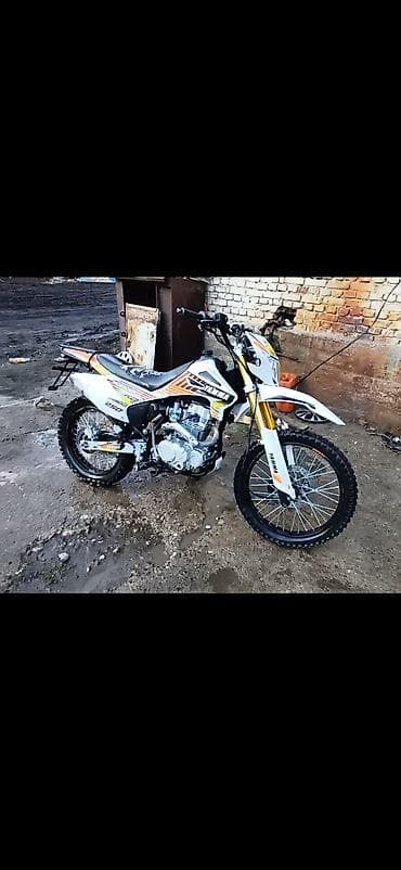 Эндуро Yamaha, 250 куб. см, Бензин, Взрослый — 1
