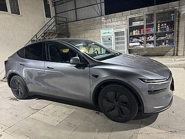 surron light bee x: Tesla Model Y: 2025 г., Автомат, Электромобиль — 5