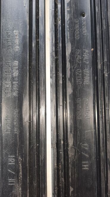 runx alex: Накладка на дверь Передняя левая Toyota, Б/у, Оригинал — 5