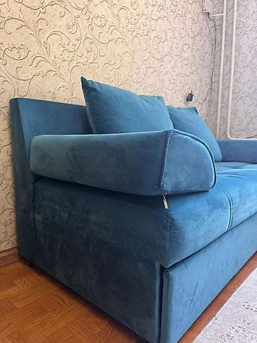 Прямые диваны: Прямой диван, Б/у — 5