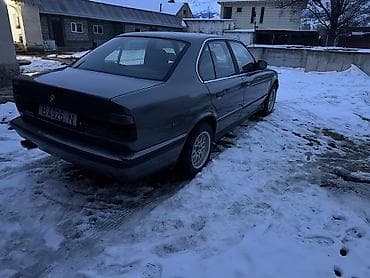 гов 2: BMW 5 series: 1989 г., 2.5 л, Механика, Бензин, Седан — 5