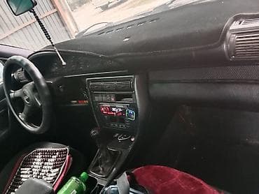 продажа авто ауди: Audi A6: 1993 г., 2.6 л, Механика, Бензин, Универсал — 5