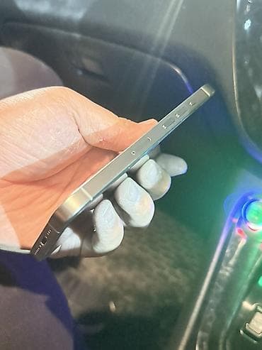 чайнек бу: IPhone 15 Pro, Колдонулган, 128 ГБ, Күмүш, Кабель, 81 % — 2