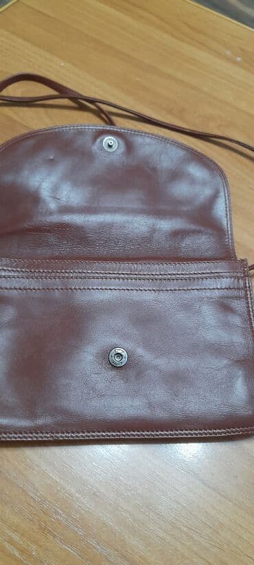 у настоящей женщины должна быть сумка из италии: Продаю кож.Итальянскую сумочку.Состояние идеальное.Размеры15 /20 — 2