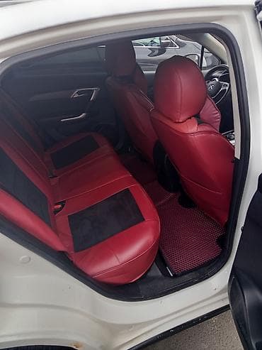 а 210: BYD E5: 2019 г., Робот, Электромобиль, Седан — 4