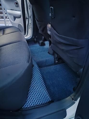 kia ev3: Toyota Ist: 2003 г., 1.3 л, Автомат, Бензин — 9