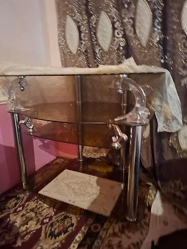 стеклянную подставку под телевизор: Тумба и подставка для телевизора, Напольная, Стекло — 2