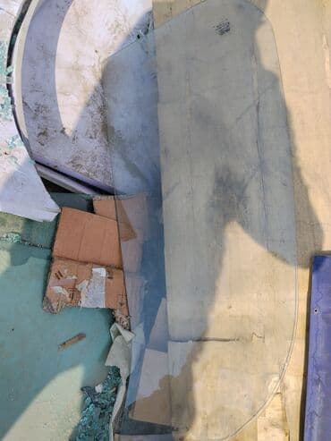 Стекла и комплектующие: Лобовой передний задний боковой различных размеров и форм — 2