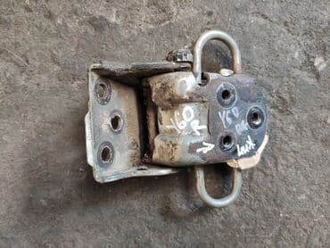 реставрация бронированных дверей: Nissan Patrol Y60 дверная петля, Ниссан Патрол Y60 петля дверная — 1