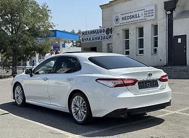 avalon 2017: Toyota Camry: 2018 г., 2.5 л, Вариатор, Гибрид, Седан — 4