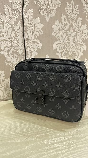 рюкзак lv: Сумка через плечо, компактная и функциональная. - Формат — 5