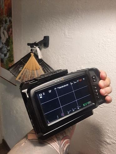 iphone 11 pro max 128: Blackmagic Pocket Cinema Camera 4K Состав: - Кинокамера Blackmagic — 7