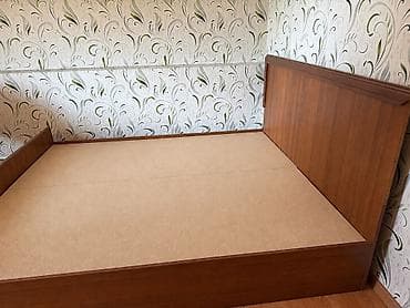 sofa bed: Двуспальная кровать с высоким изголовьем под натуральное дерево — 1