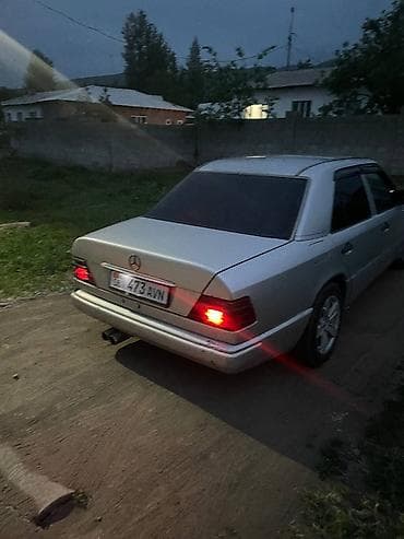bmb e36: Mercedes-Benz W124: 1995 г., 3 л, Автомат, Дизель, Седан — 6