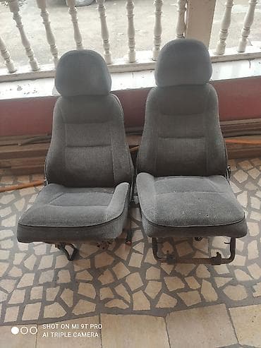 старые вещи: Кузов и запчасти ВАЗ (синий, 5‑дверный хэтчбек) на разбор. В наличии — 4