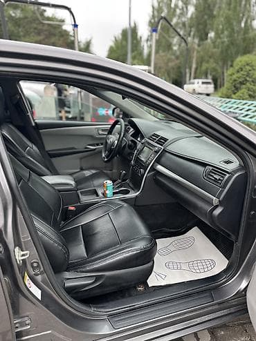 corolla 2004: Toyota Camry: 2017 г., Седан — 7